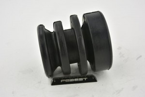Опора двигателя передняя MAZDA TRIBUTE, FORD ESCAPE 00-05 MZM-EPF MZM-EPF FEBEST