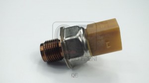 Датчик давления топлива VW Golf (10-15),Beetle (12-15) AUDI A1,A3,A5 QUATTRO FRE QF96A00235 QUATTRO FRENI