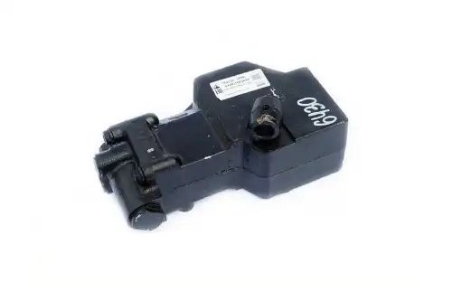 Насос механизма опрокидывания кабины МАЗ БААЗ № 64305004010 BAAZ