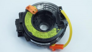 контактное кольцо подушки безопасности!\ Toyota Rav 4/Corolla/Yaris 99-07 QF00E00103 QUATTRO FRENI