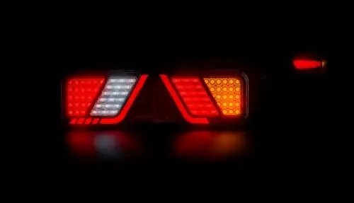 фонарь задний! LED 24В, с отр., прав., с рожком, 6-функц.,с провод. 2.5м\ FT700146PLED FRISTOM