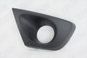 Окантовка противотуманной фары левая Renault Duster 1 2015-2020 OEM1330L OEMPARTS