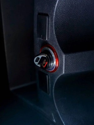 Устройство зарядное для телефона Type-C PD + QC 3.0 12/24В "AIRLINE" PRO AEAK002 AIRLINE