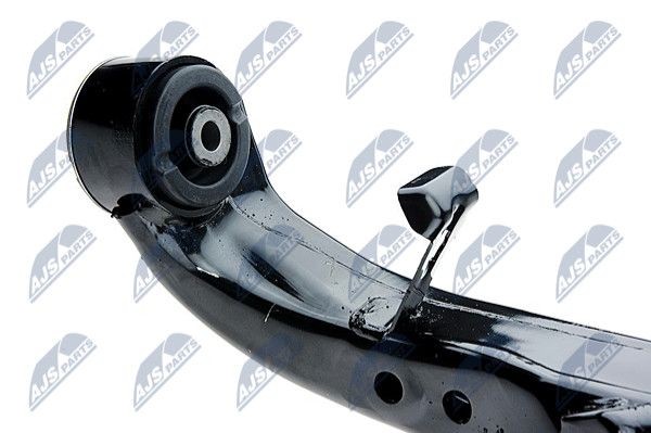 рычаг подвески! задний левый\ Nissan Juke 4x4 11> ZWTNS018 NTY