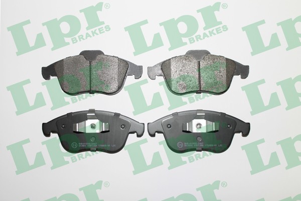 Комплект тормозных колодок 05P1388 05P1388 LPR