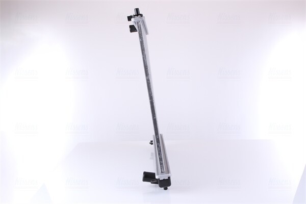 радиатор системы охлаждения! МКПП\ Mitsubishi Pajero 3.0i 06> 628962 NISSENS