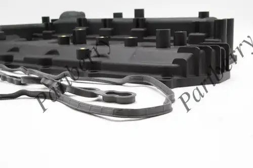 КРЫШКА КЛАПАННАЯ 1035B313 PB572716 PB572716 PARTBERRY