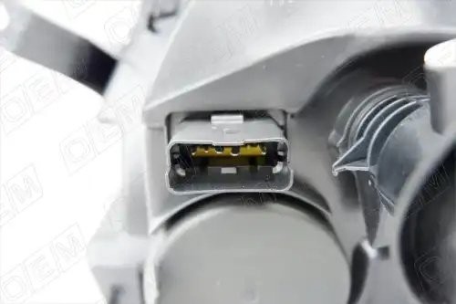 Фара правая Renault Duster 1 2011-2015, светлая OEM0102FR OEMPARTS