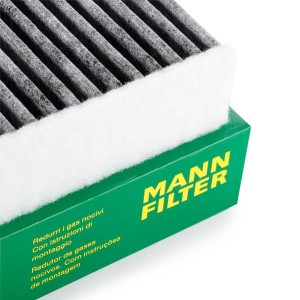 FORD FOCUS II 05> VOLVO S40 (2004>) УГОЛЬНЫЙ CUK2440 MANN FILTER