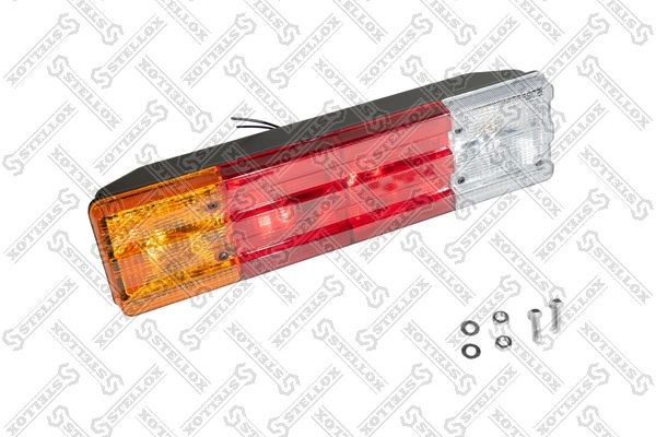 фонарь задний ! (E4) бел. 4-секц. прямоуг. с ребрами \MB Actros 1831-57/2031-265 8737234SX STELLOX