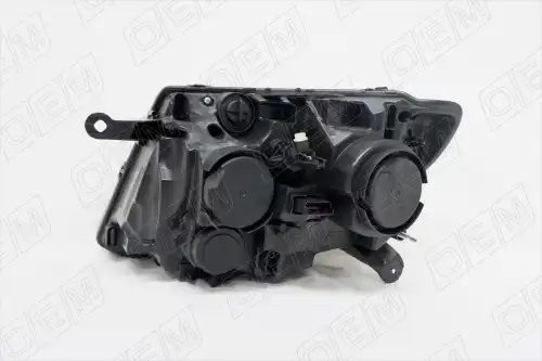 Фара правая Nissan Terrano 2017-нв, галоген, с корректором OEM0047FR OEMPARTS