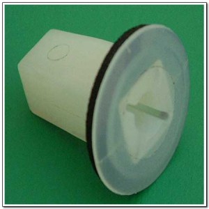 Клипса SSANGYONG Kyron (05-), Actyon (06-/10-),Rexton (02-) крепления деталей ку 7731306000 SSANG YONG