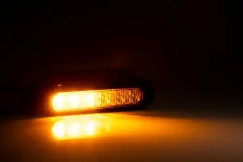 фонарь сигнальный! LED желтый, 132,7x35,4, с кронштейном, проводом 1,0м\ Univers FT200LED FRISTOM