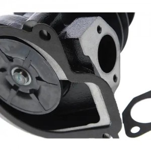 Насос водяной Д-243,244,245.5 MEGAPOWER 130-14-020 MEGA POWER