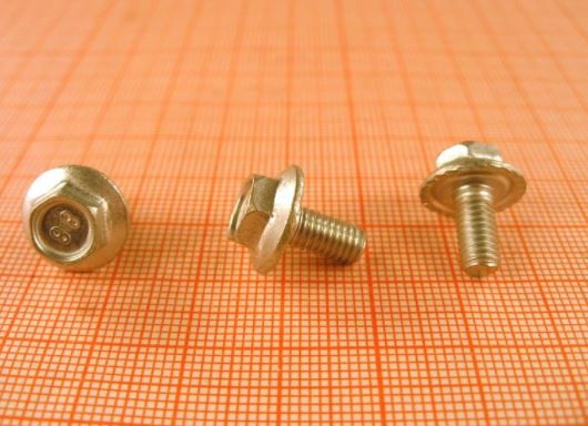 Болт М5х10 желобка двери для а/м ВАЗ 2101 (с буртиком)  10шт 000010038331218 BELZAN