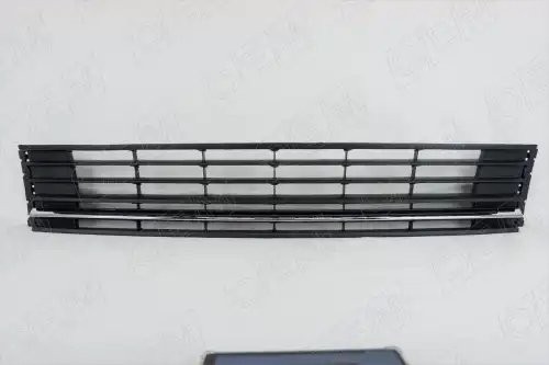 Решетка в бампер нижняя Volkswagen Polo sedan 5 2015-2020, под хромированную нак OEM3675 OEMPARTS