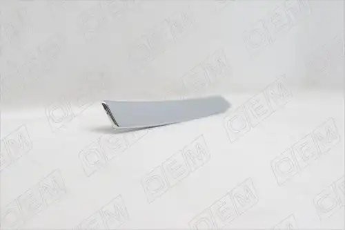 Накладка решетки радиатора правая Renault Logan 2 2014-2018, хромированная OEM3332 OEMPARTS