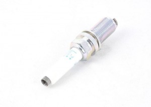 Свеча зажигания 06K905601D 06K 905 601 D VAG