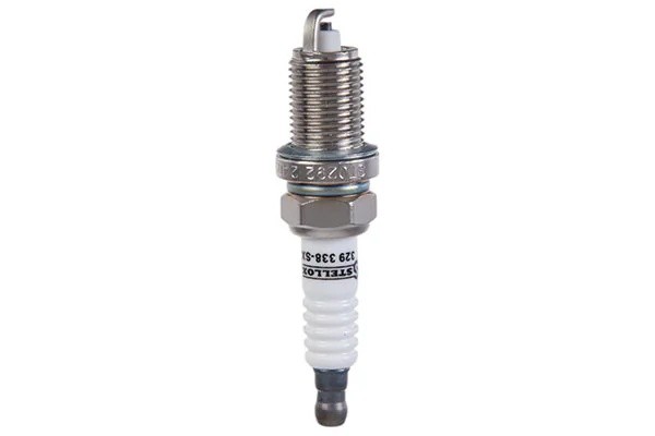 свеча зажигания!(5165/ZFR5F) nickel\BMW 3/7/8 E30/E31/E32,Opel Astra G/H 1.4-1.8 329 338-SX STELLOX