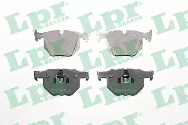 Комплект тормозных колодок 05P1477 05P1477 LPR