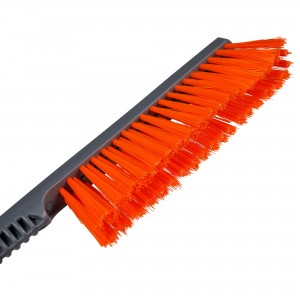 ЩЕТКА ОТ СНЕГА И ЛЬДА С МЯГКОЙ ЩЕТИНОЙ (52 СМ) + съемный скребок AB-R-11 AIRLINE