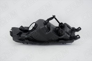 Фара противотуманная левая Skoda Octavia 3 A7 2013-2017, светлая OEM0015PTFPL OEMPARTS