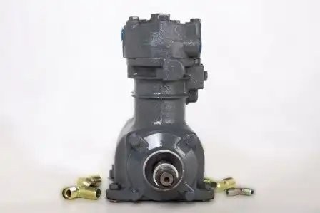 Компрессор ЗИЛ-130 без шкива АВТОМАГНАТ 210л/м 130350900911 AVTOMAGNAT