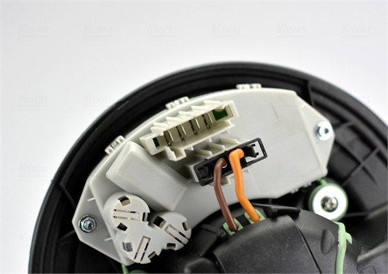 вентилятор отопителя!\ BMW E81/E87 04>/E88 08>/E90/E91 05>/E93 07> 87062 NISSENS