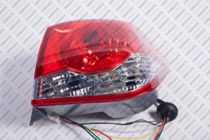 Фонарь правый U0523032R U0523032R UKORAUTO