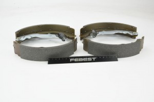 Колодки барабанные RENAULT DUSTER 2011- 2402-DUSTR 2402-DUSTR FEBEST