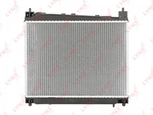 радиатор системы охлаждения! АКПП\ Toyota Echo 1.3/1.5 98> RB-2927 LYNXAUTO