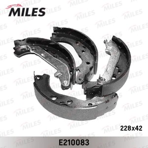Колодки барабанные FORD FOCUS II (TRW GS8736) E210083 E210083 MILES