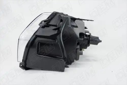 Фара правая Renault Duster 1 2011-2015, светлая OEM0102FR OEMPARTS