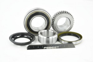 Подшипник ступицы SUZUKI Jimny (98-) задней комплект FEBEST KIT-JIMABS38 FEBEST