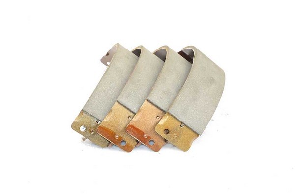 Колодки тормозные FIAT Albea (03-),Grande Punto (05-) OPEL Corsa D (06-) передни BSG25200002 BSG