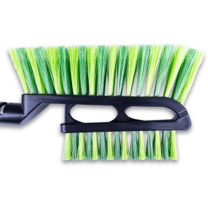 Щетка со скребком 52см двусторонняя щетина черно-зеленая AVS A78470S AVS