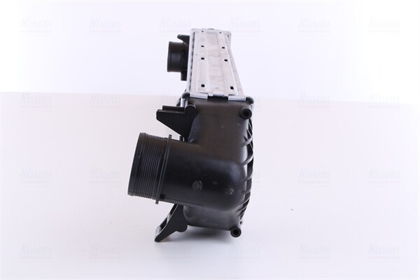 интеркулер!\Range Rover Evoque 2.2TD 11>,Land rover Freelander 2.2TD 07,Ford Foc 96561 NISSENS