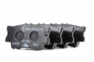13.0460-5765.2 PGD1212C=1231 00 [0446633160] !колодки дисковые з.\ Toyota RAV4 2 13.0460-5765.2 ATE