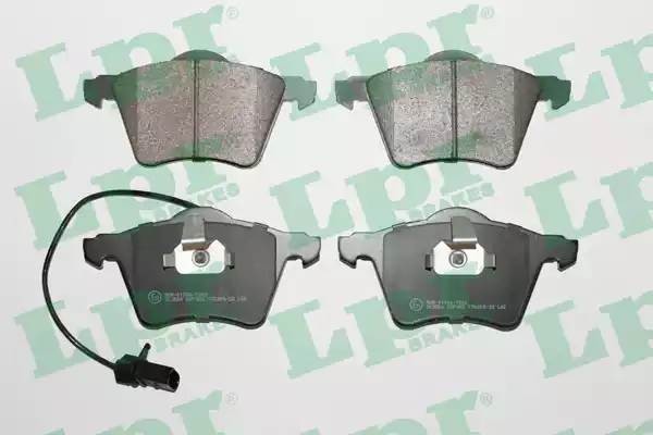 Комплект тормозных колодок 05P982 05P982 LPR
