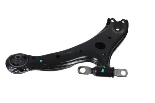 рычаг передний правый!\ Toyota Camry ACV30/MCV30 <02 Z24818 ZENTPARTS