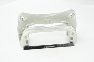 Скоба суппорта передн левая SUBARU LEGASY 97-14 0877C-S11FL 0877C-S11FL FEBEST