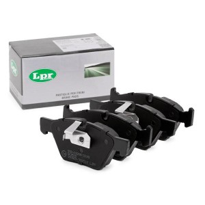 Комплект тормозных колодок 05P1512 05P1512 LPR