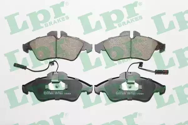 Комплект тормозных колодок 05P1469 05P1469 LPR