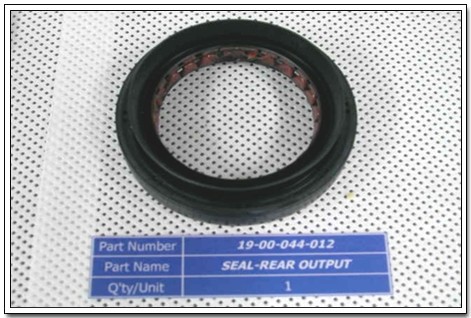 Сальник SSANGYONG Kyron (06-),Rexton (06-) (D27,E32) РК задний OE 3241509100 SSANG YONG