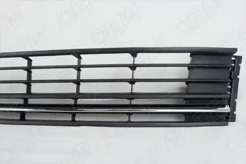 Решетка в бампер нижняя Volkswagen Polo sedan 5 2015-2020, под хромированную нак OEM3675 OEMPARTS