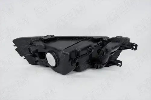 Фара противотуманная левая Skoda Octavia 3 A7 2013-2017, светлая OEM0015PTFPL OEMPARTS