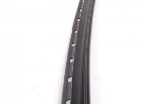 уплотнитель лобового стекла!\ BMW 5-ser E39 95-03 51 31 8 159 784 BMW