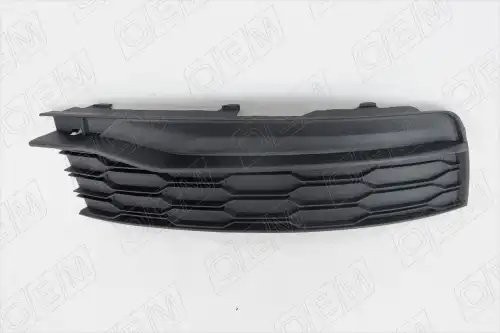 Заглушка противотуманной фары правая Skoda Rapid  2017-2020 OEM1380R OEMPARTS