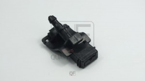 Жиклер TOYOTA омывателя стекла ветрового QUATTRO FRENI QF10N00447 QUATTRO FRENI
