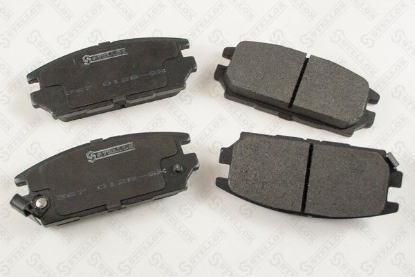 колодки дисковые задние! с антискрип. пл.\ Mitsubishi Space Wagon 2.0GDi/2.4GDi  367-012B-SX STELLOX